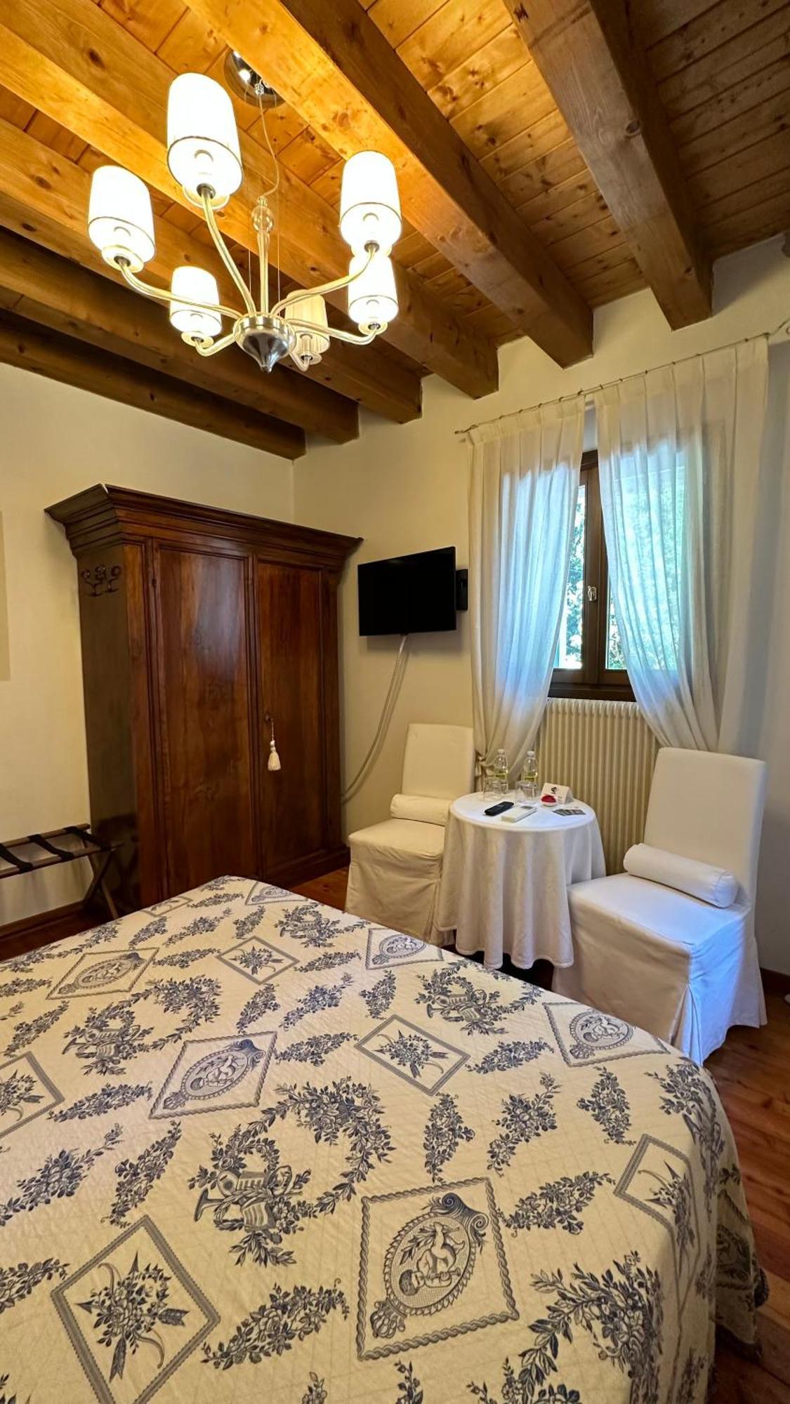 Ca' Hemingway Aparthotel Bassano del Grappa Exterior photo